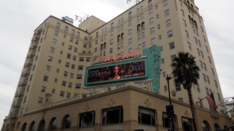 Photo of the Hollywood Roosevelt Hotel