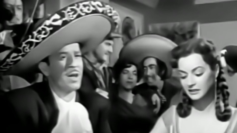 Pedro Infante singing sombrero