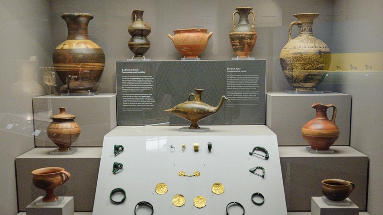 pottery jewelry greek dark ages museum display