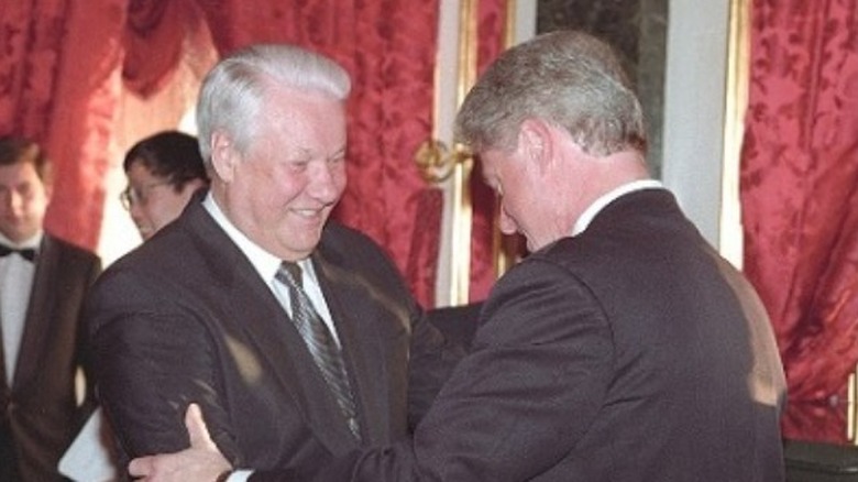 Boris Yeltsin and Bill Clinton greeting