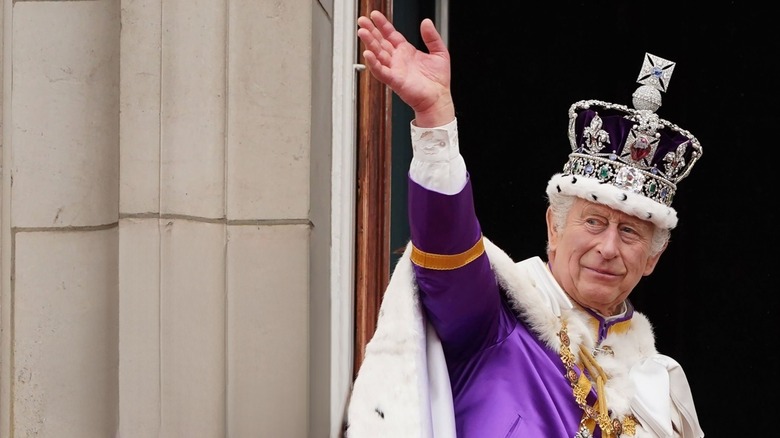 Charles III waving