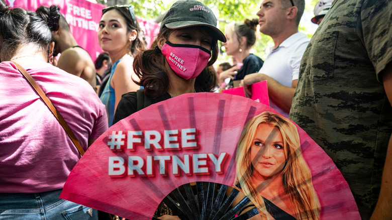 Britney supporters protest her conservatorship