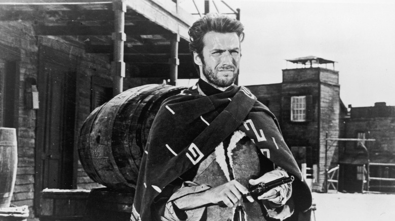Clint Eastwood in Poncho with revolver "A Few dollars more"