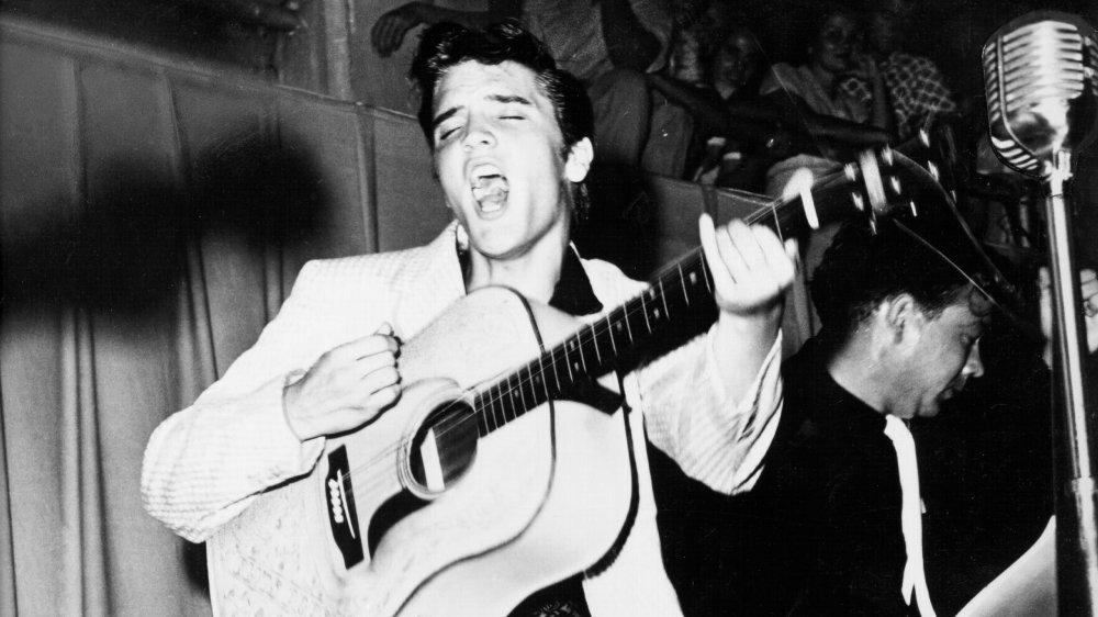 Elvis and guitar