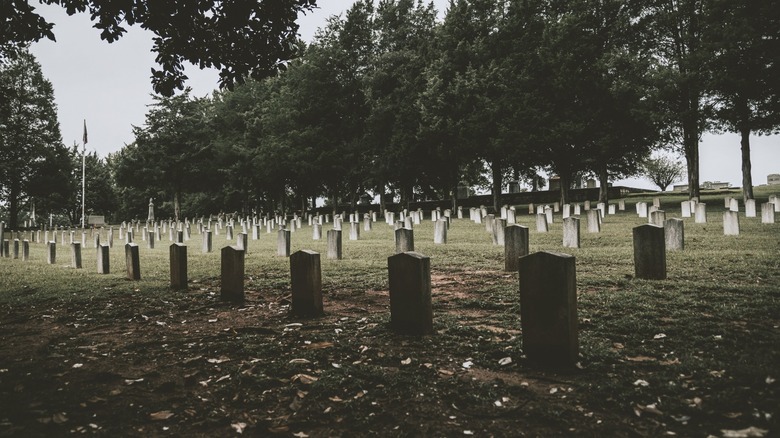 Civil War graveyard