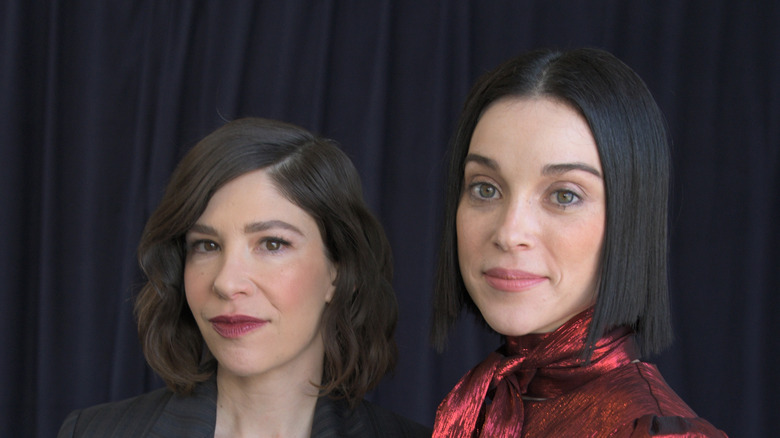 Carrie Brownstein and St Vincent smiling