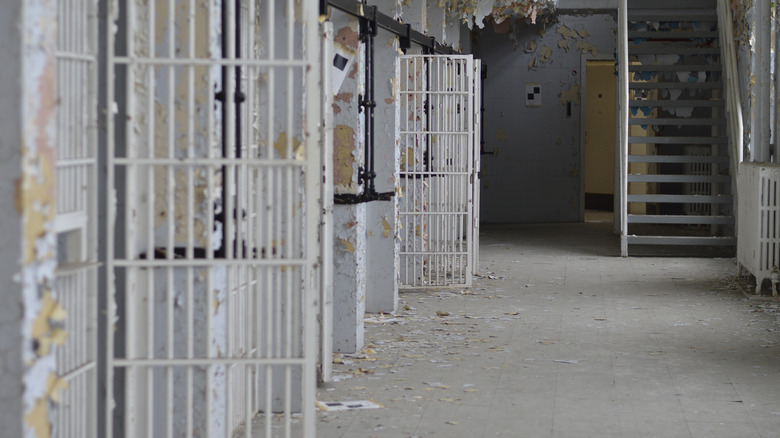 Abandoned women's prison in Ontario