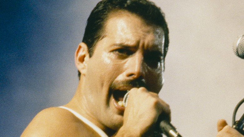 Freddie Mercury singing 