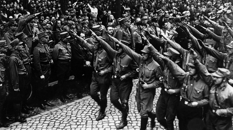 troops saluting Adolf Hitler