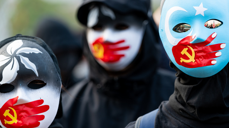 Hong Kong protestors wearing masks
