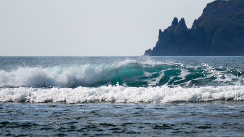Loud ocean waves