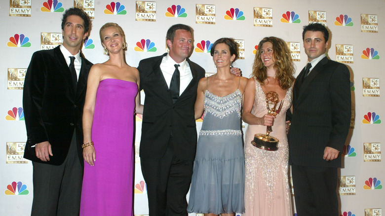 cast of Friends accepts Emmy