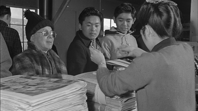 Heart Mountain relocation camp newspaper distribution to residents