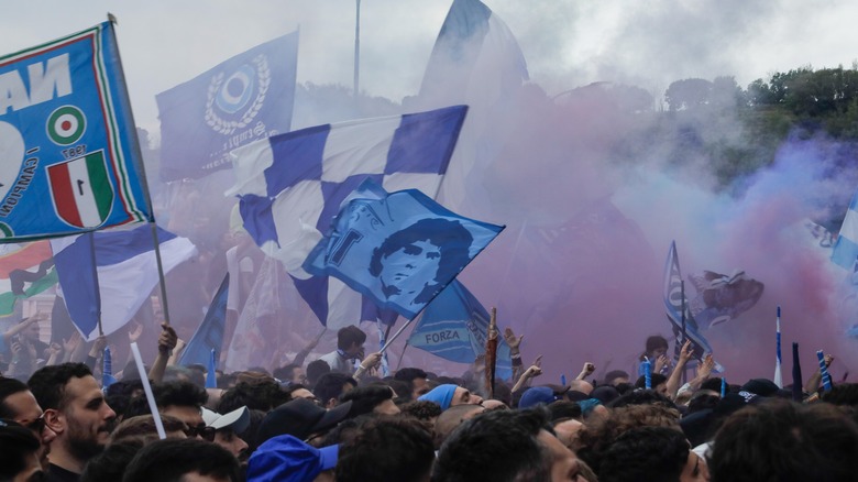 SSC Napoli fans waving flags