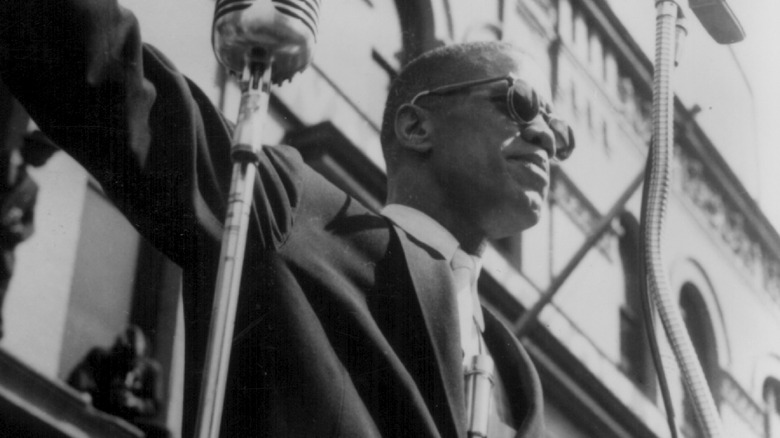 Malcolm X giving speech in New York
