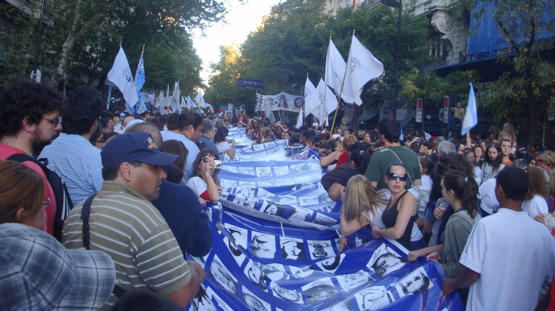 Argentinians march to remember those lost