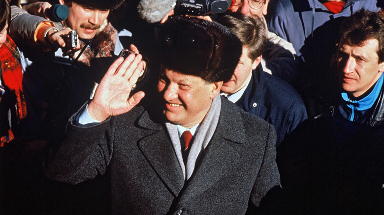 Boris Yeltsin campaigning in 1991 for the referendum on ending the USSR
