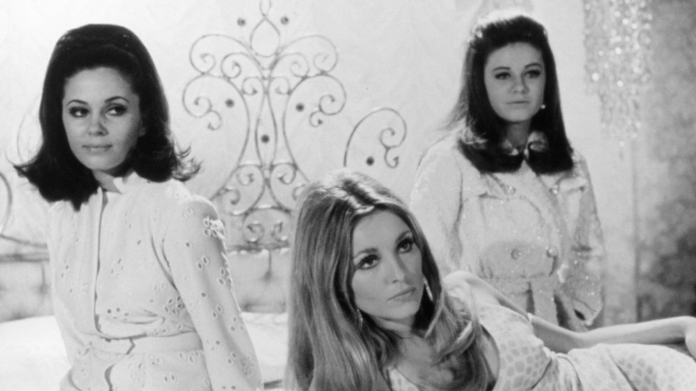 Barbara Parkins, Sharon Tate, and Patty Duke in Valley of the Dolls