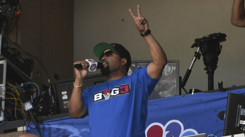 Ice Cube singing