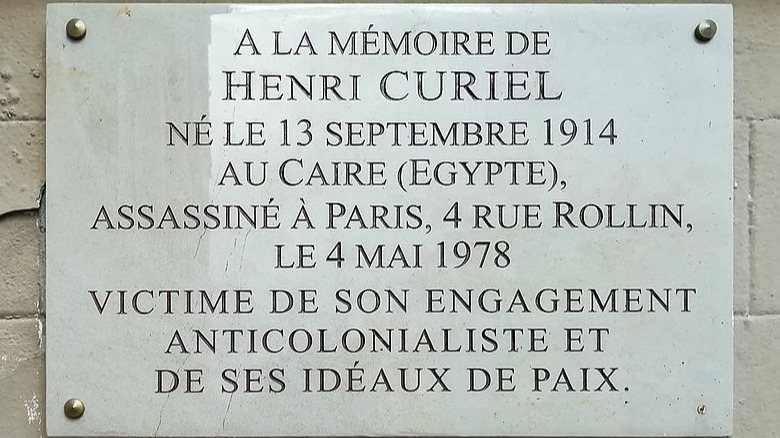 Plaque in French commemorating Henri Curiel