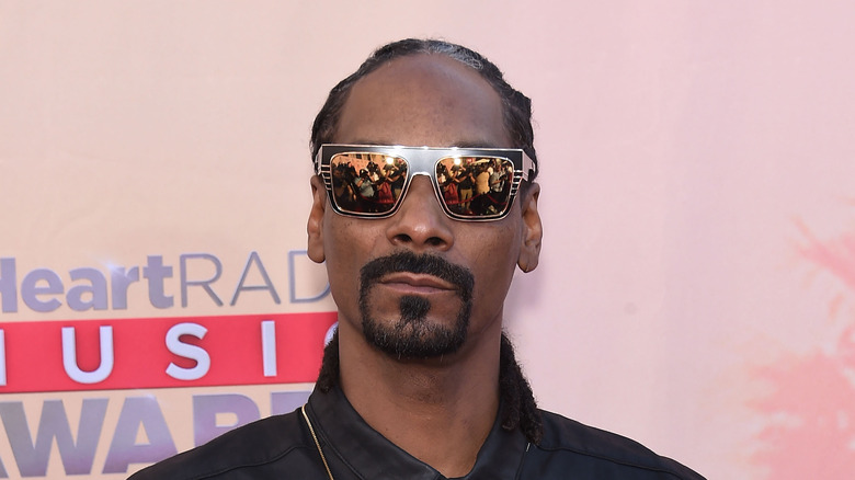 Snoop Dogg sunglasses