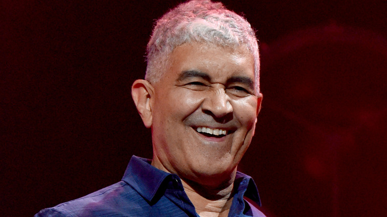 pat smear laughing onstage