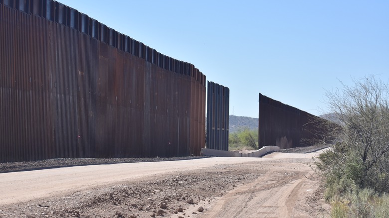 The unfinished US-Mexico border wall
