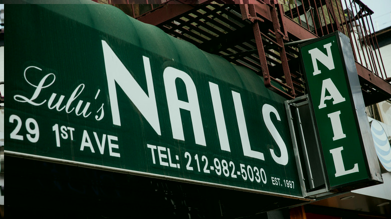 nail salon sign new york