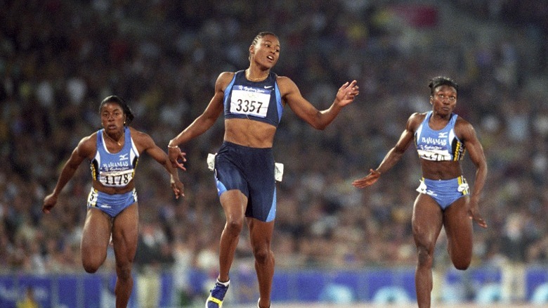 Marion Jones running at Olympics
