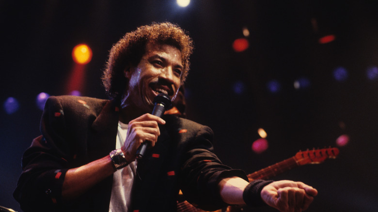 Lionel Ritchie performing on stage