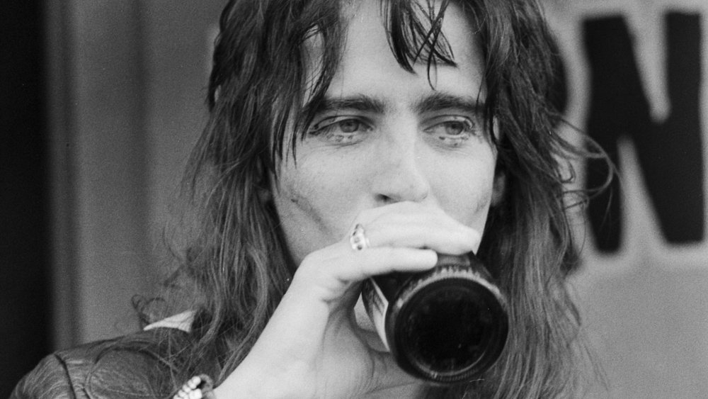 Alice Cooper with beer