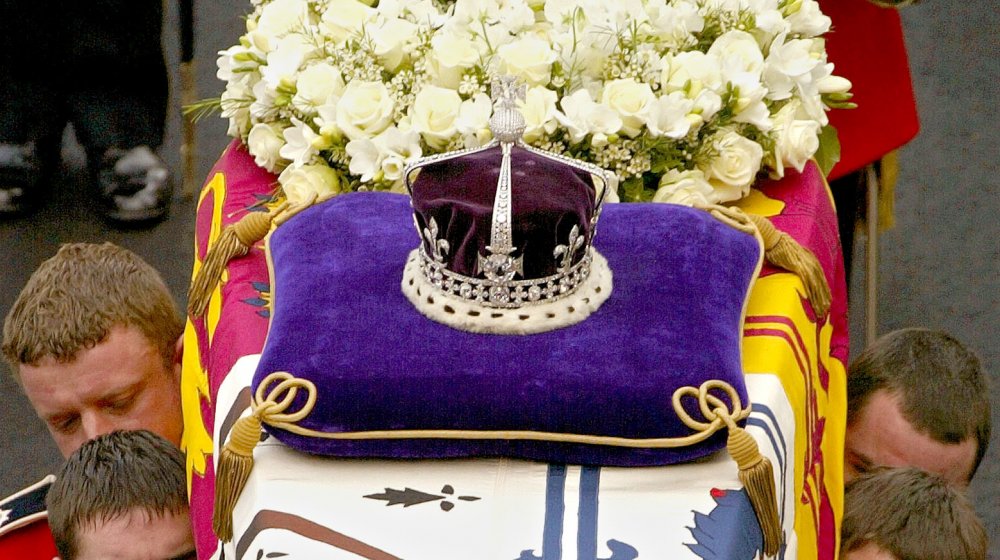 Koh-I-Noor on the Queen Mother's crown