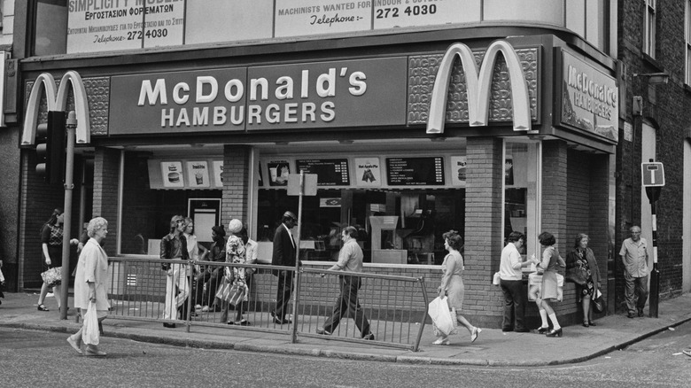 1970s mcdonalds storefront