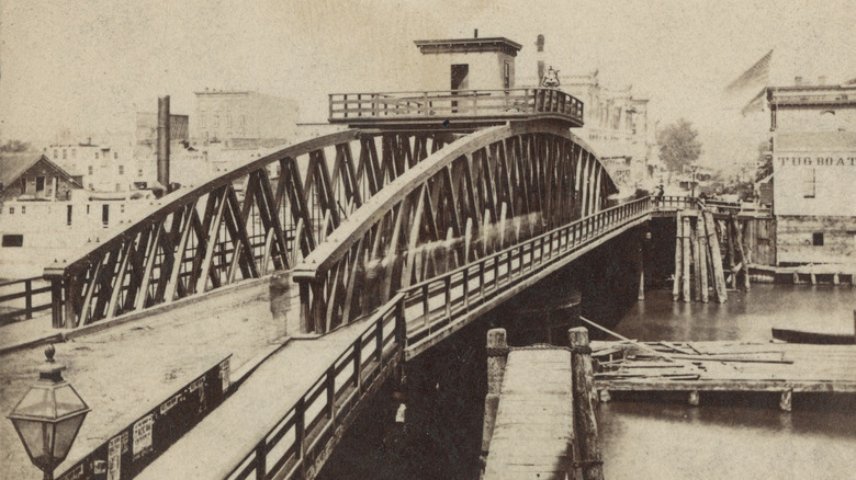 1860s picture of Clark Street Bridge