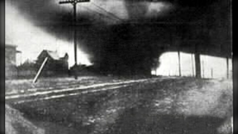 Picture of the 1913 Omaha Tornado which devastated much of the downtown