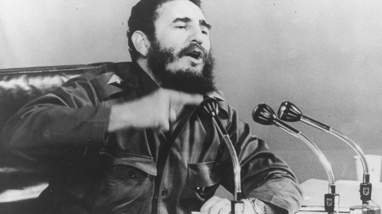 Fidel Castro desk microphones speaking