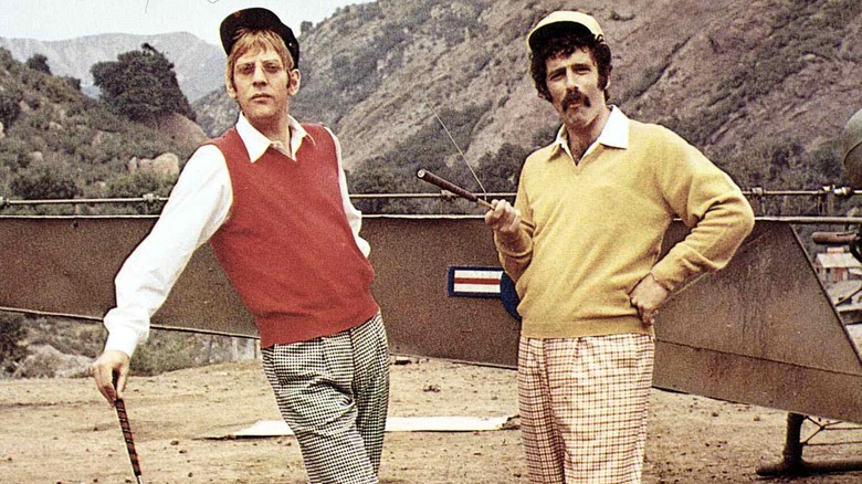 donald sutherland and elliot gould in mash