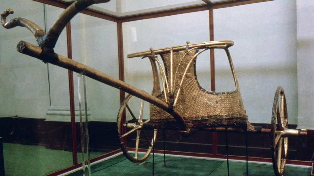 Tutankhamun gold chariot
