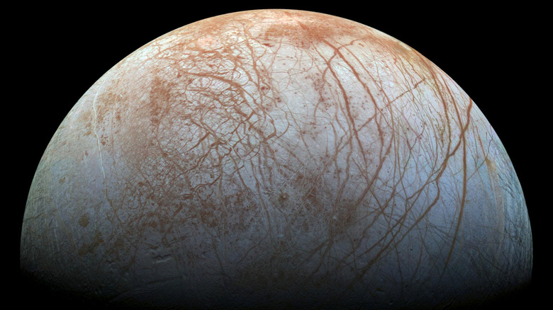 the surface of europa jupiter's moon
