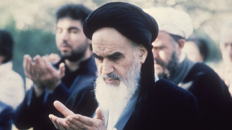 Ayatollah Khomeini praying