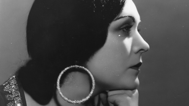 Promotional photo of actress Pola Negri