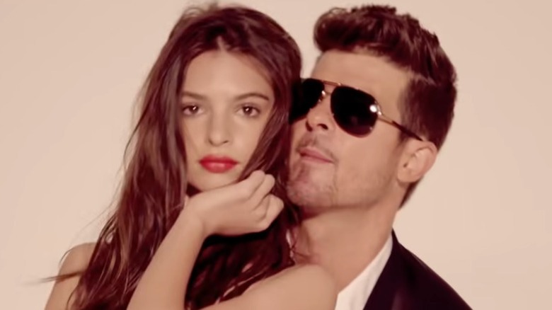 Robin Thicke and Emily Ratajkowski in the Blurred Lines music video