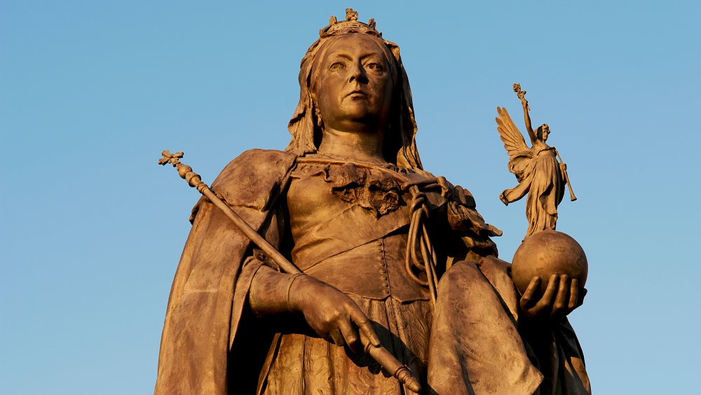 Statue of Queen Victoria 