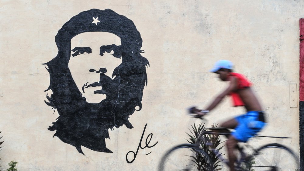 Che Guevara Guerillero Heroico mural