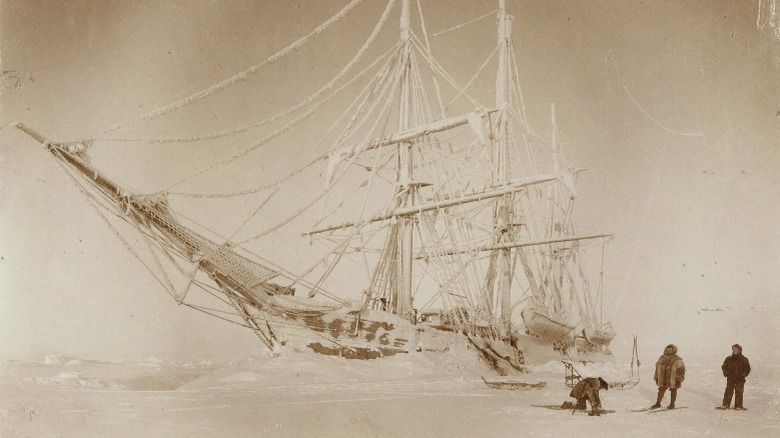 The Belgica trapped in ice