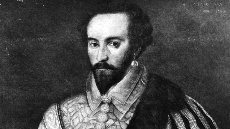 black and white portrait of Sir Walter Raleigh