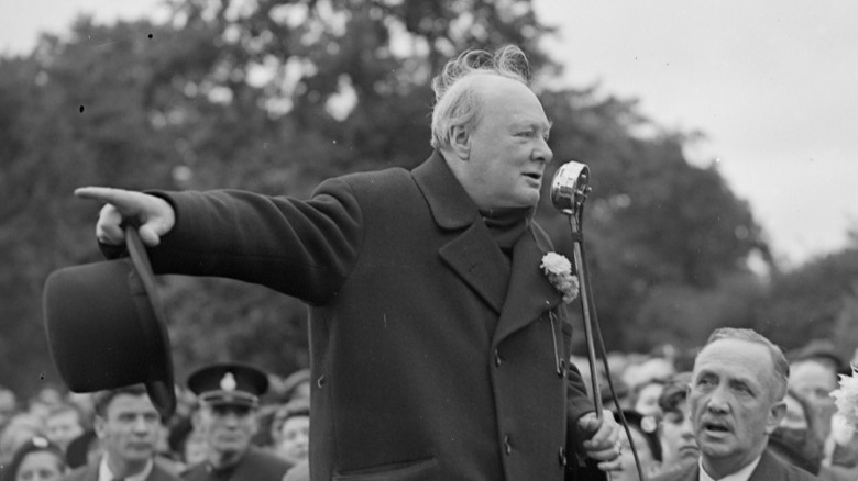Churchill speaks at 1945 election rally