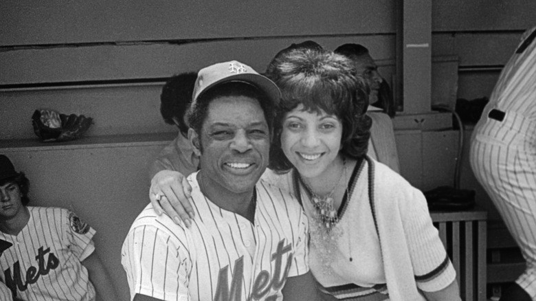 willie mays mae smiling