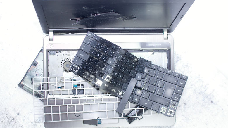 smashed laptop