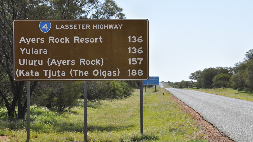 ayers rock road sign